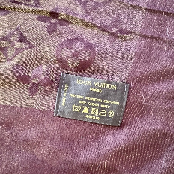 A Louis Classic - Picture 7 of 10